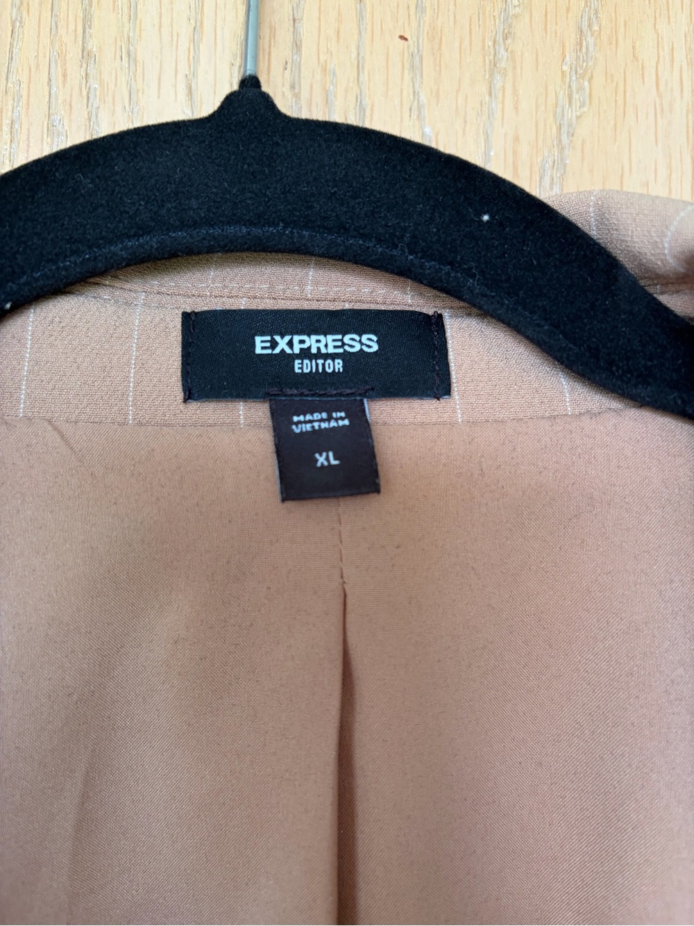 Express Editor Classic Beige Pinstripe Womens  Blazer - Picture 3 of 4